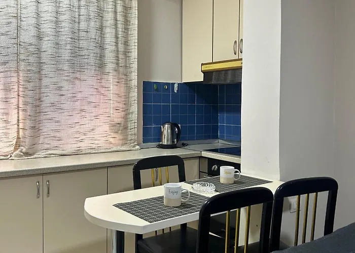 Alle's M Shyri Apartment *