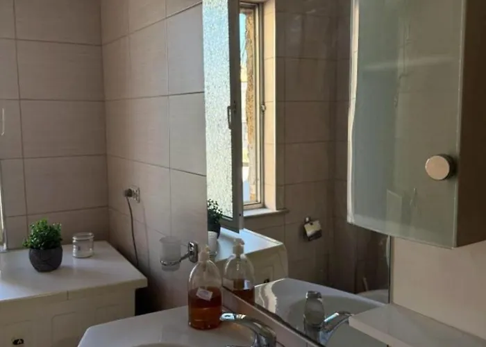 Apartament Alle's M Shyri *